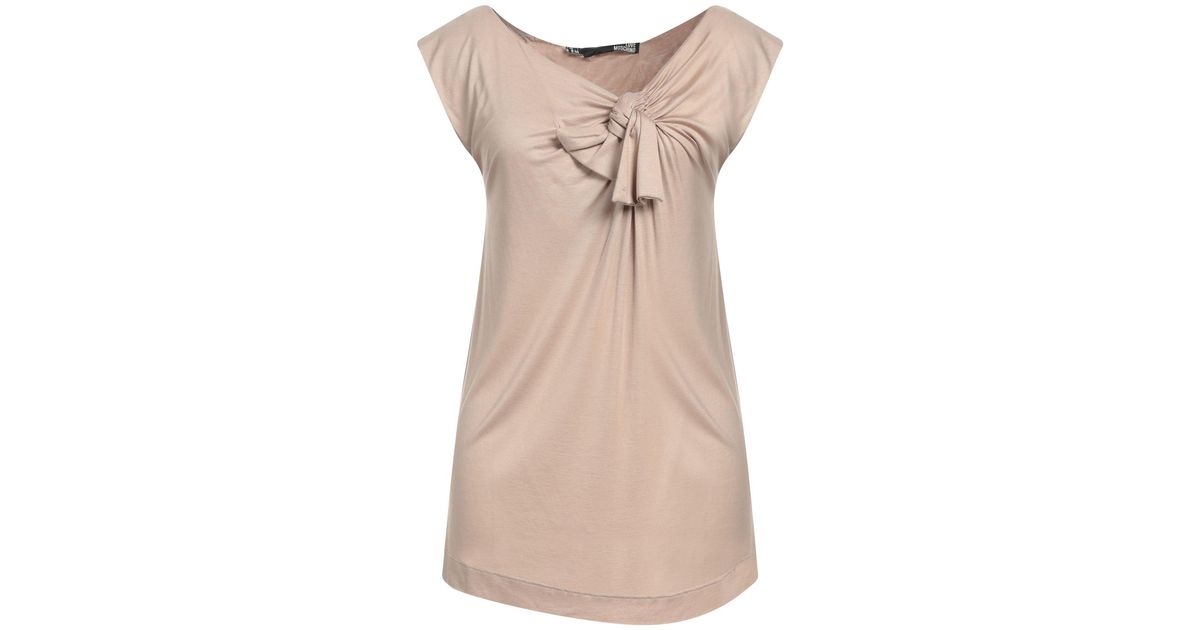 Love Moschino Top in Natural Lyst
