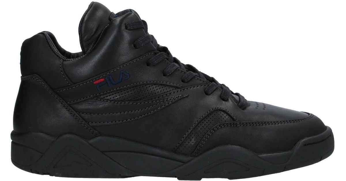 fila low top sneakers