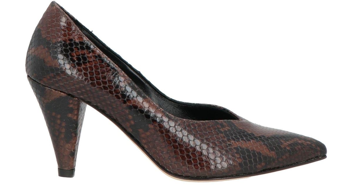 Ame Pumps in Brown | Lyst