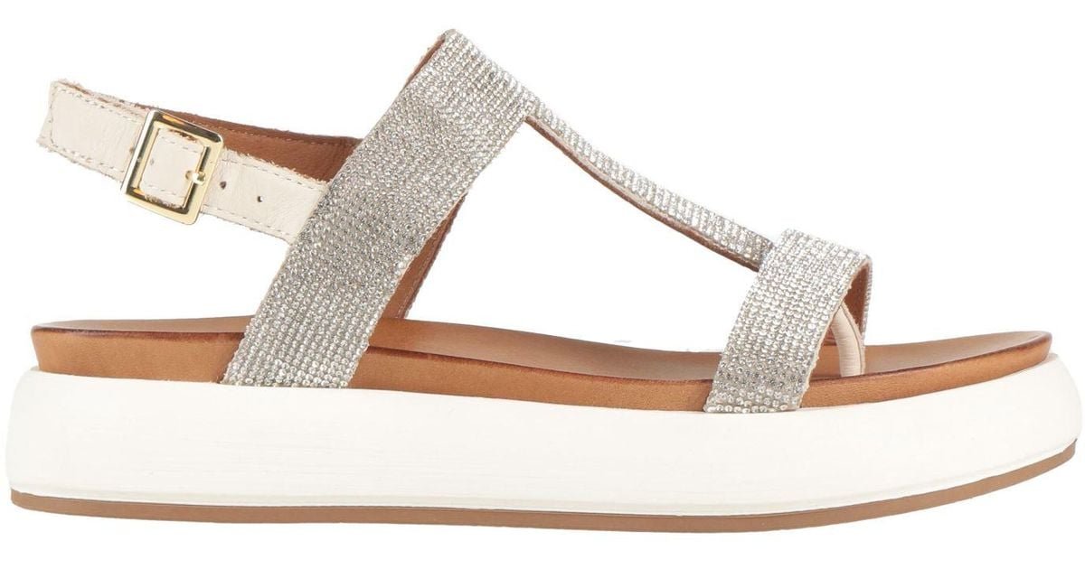 Inuovo Sandals in Natural Lyst UK