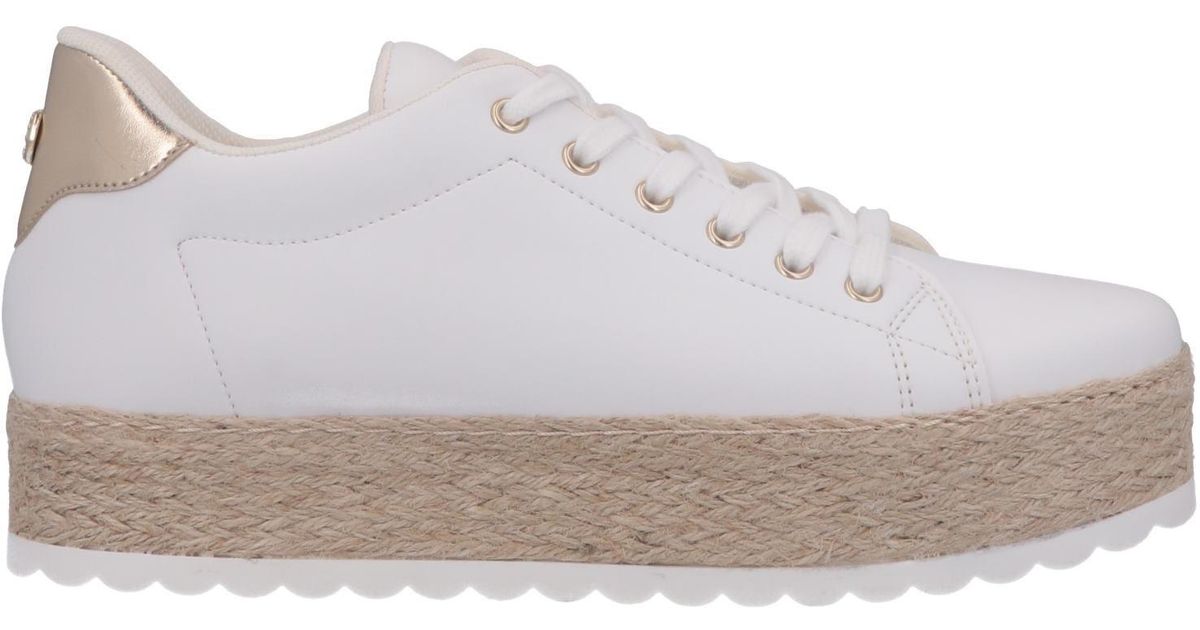 guess white sneakers women's