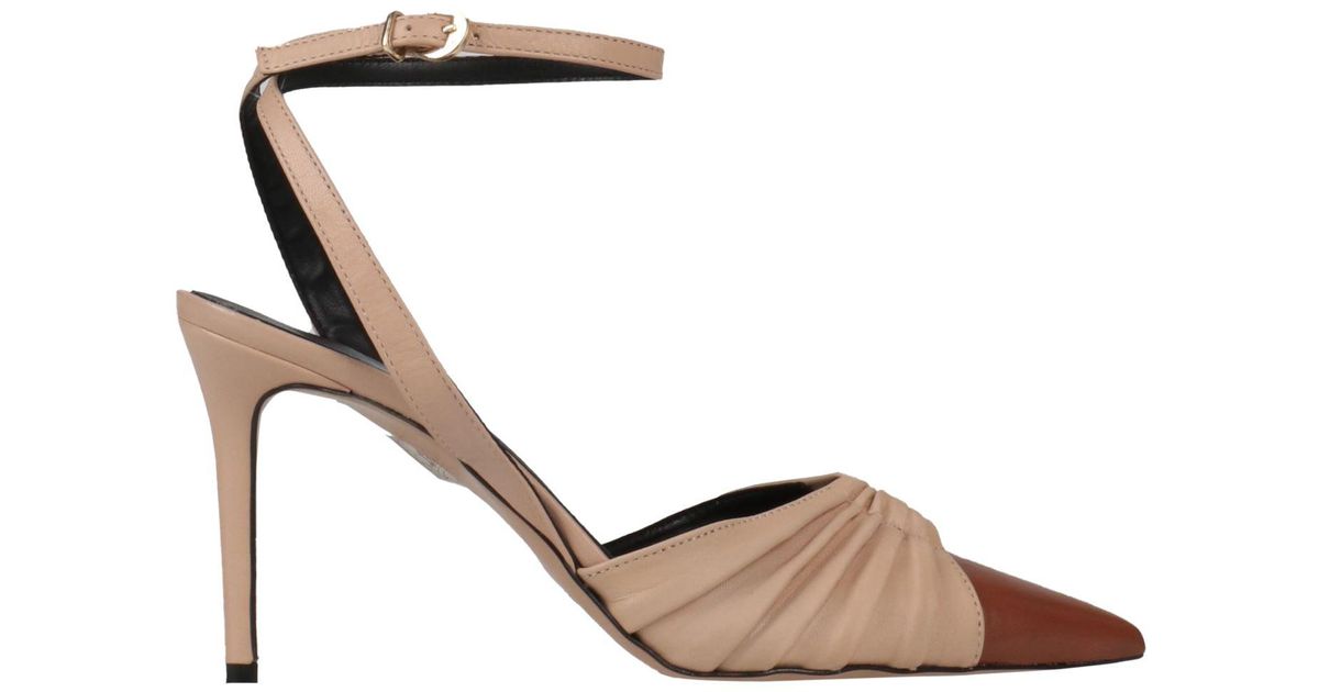 Rebel Queen Pumps in Metallic Lyst