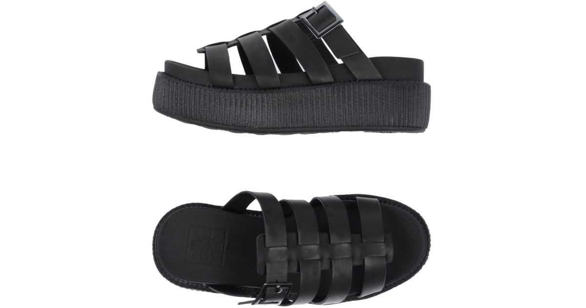 tuk tuk sandals