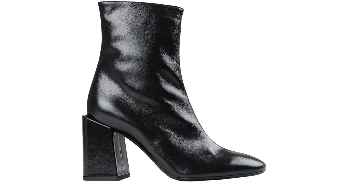 Furla Leather Ankle Boots in Black | Lyst