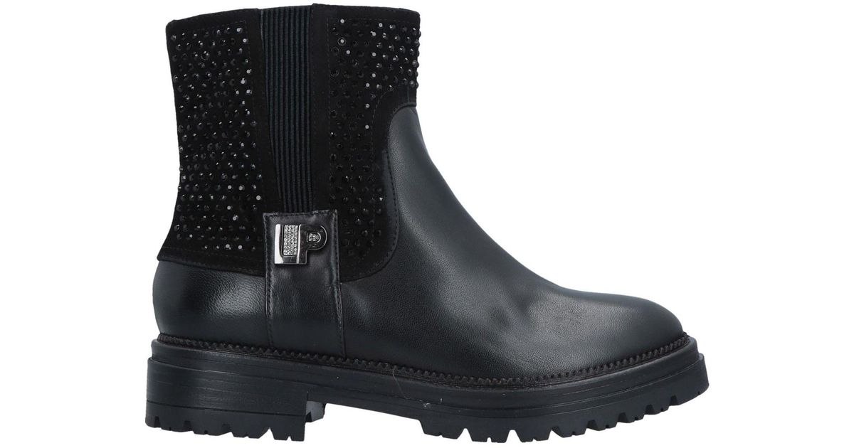 Loretta Pettinari Suede Ankle Boots in Black - Lyst