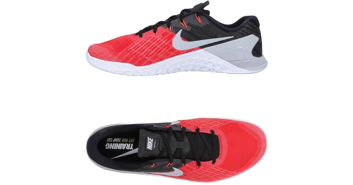 nike red low tops