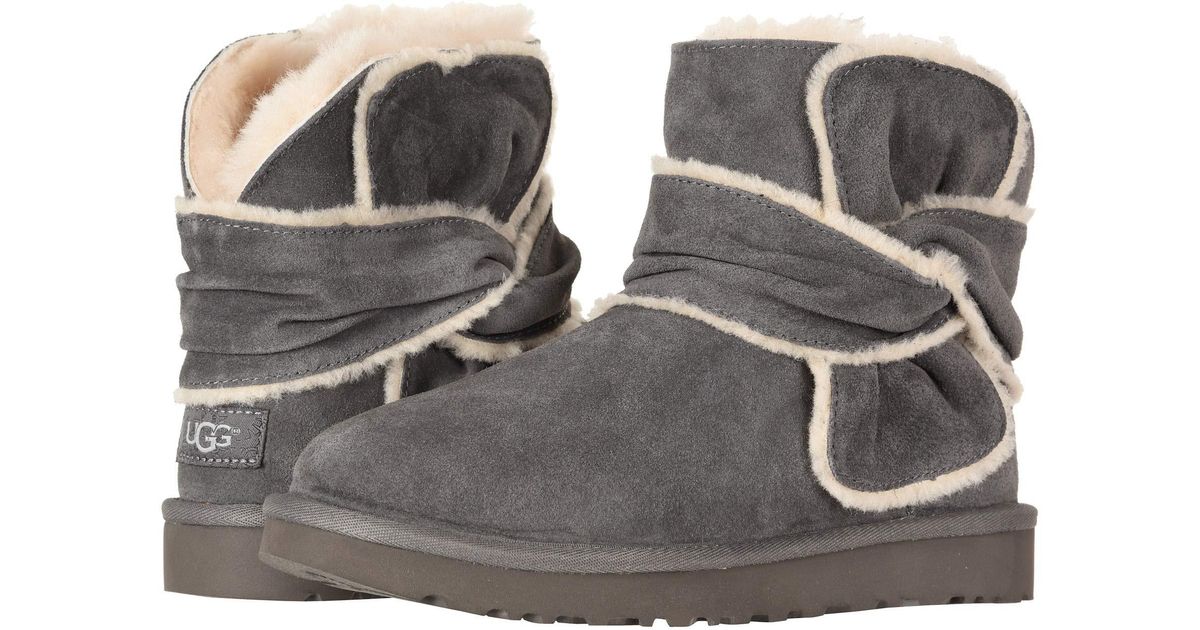 ugg mini bow spill seam bootie