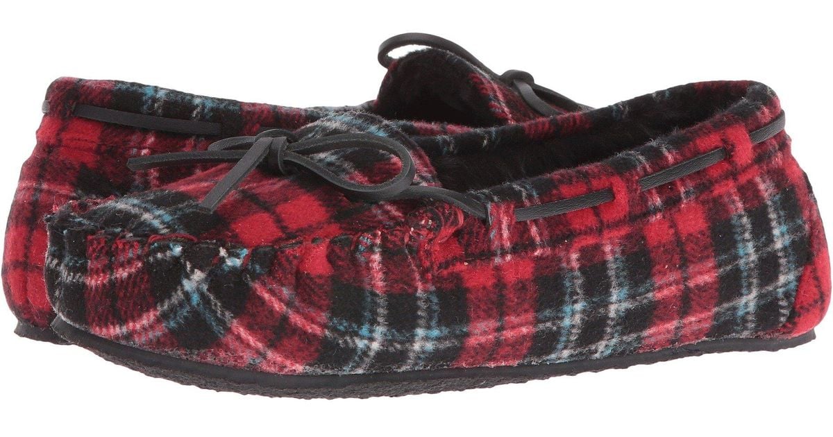 minnetonka cally slippers sale