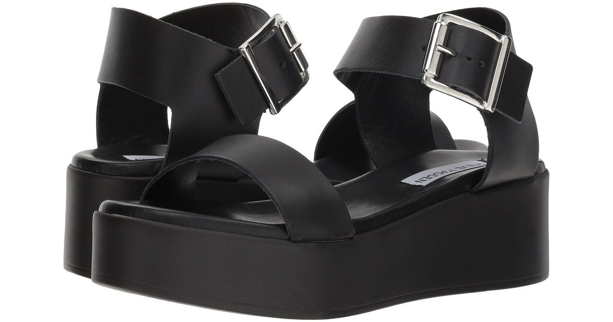 steve madden recover sandals