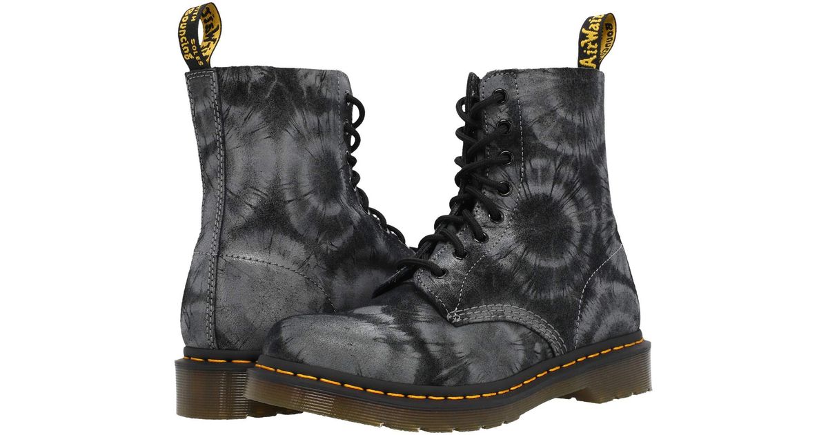 tying dr martens
