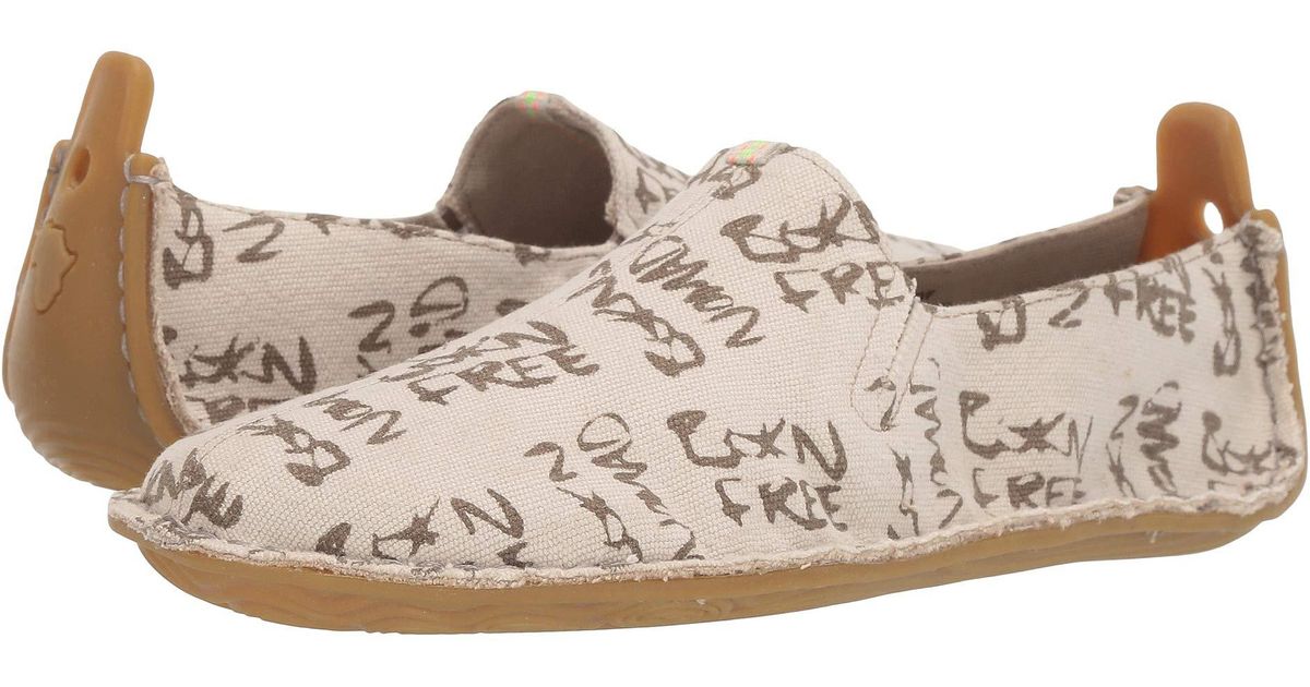 born free shoes