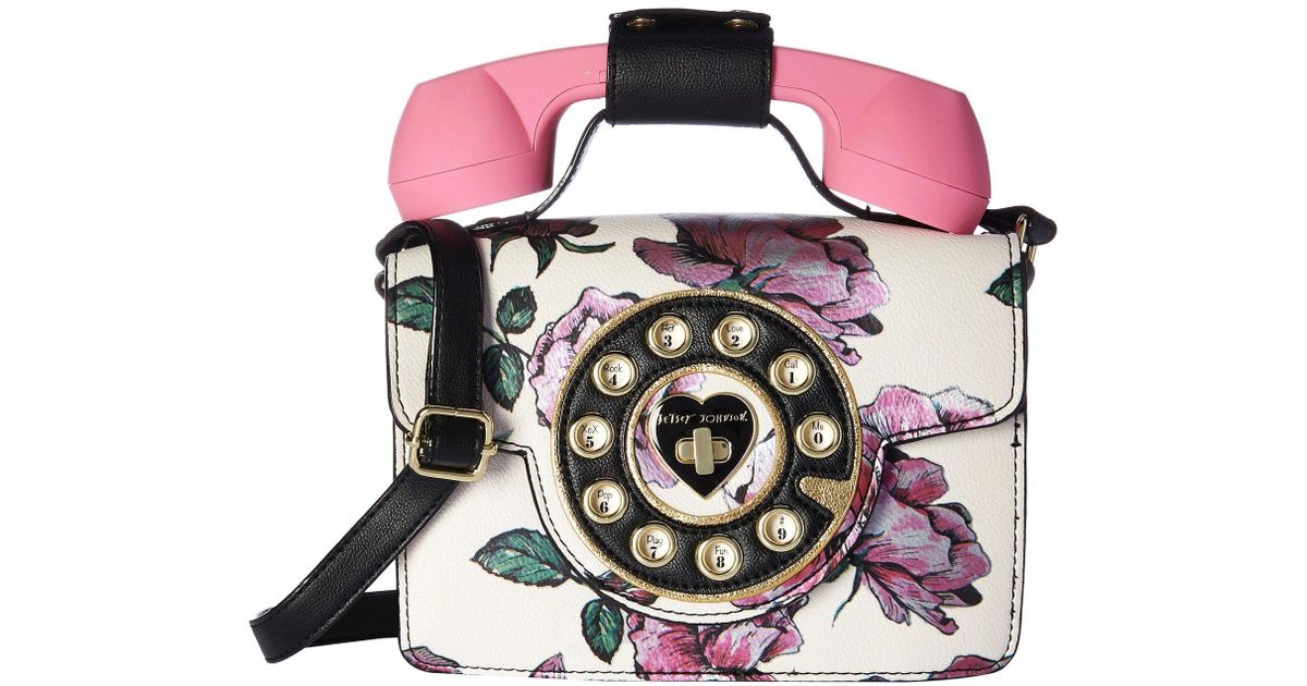 betsey phone purse