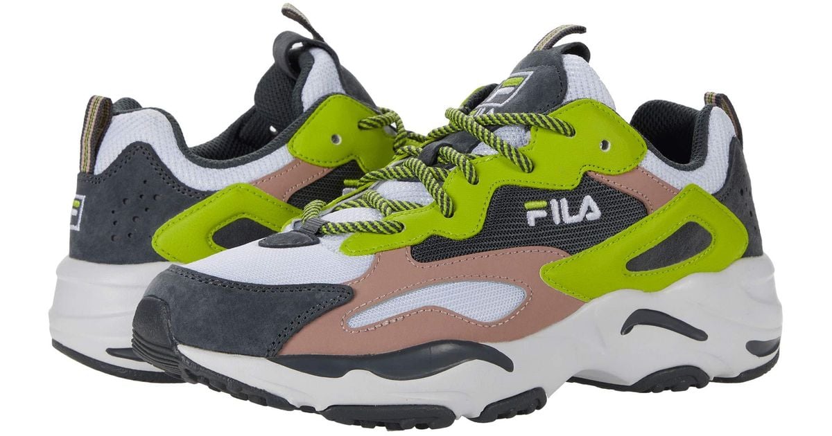 black fila ray tracer