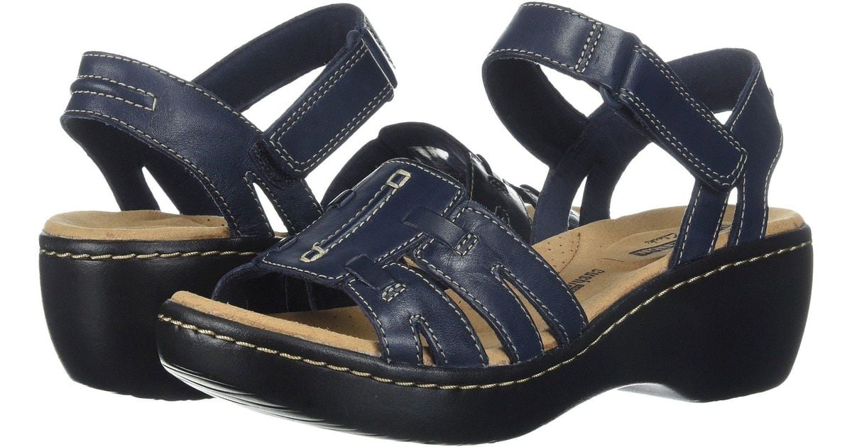 clarks women's delana venna platform