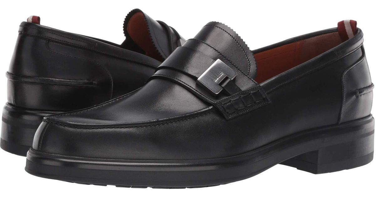 bally moe leather loafers