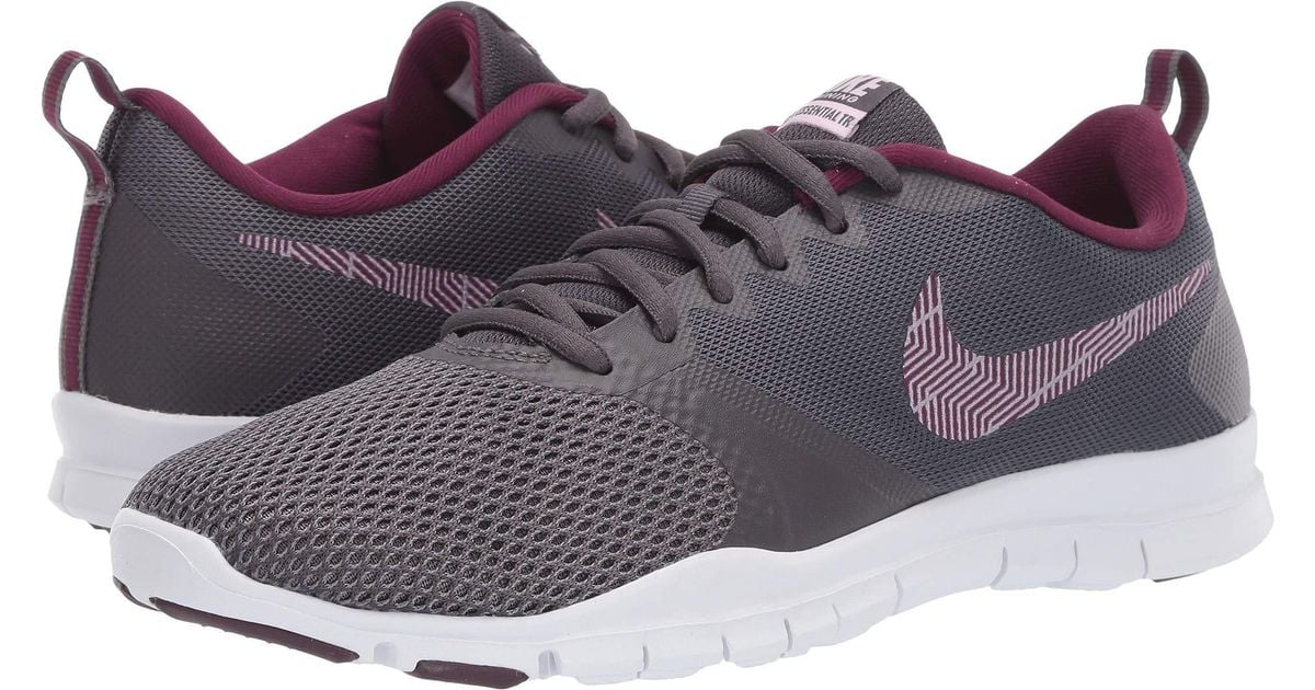 womens nike flex essential