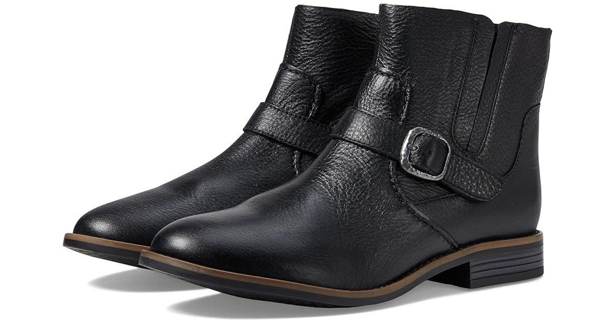 Clarks Camzin Loop Boots 8.5 B in Black | Lyst