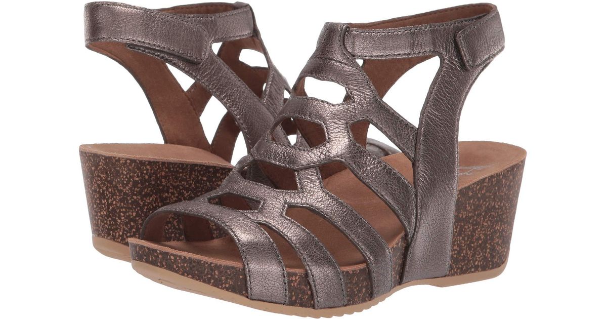 dansko selina