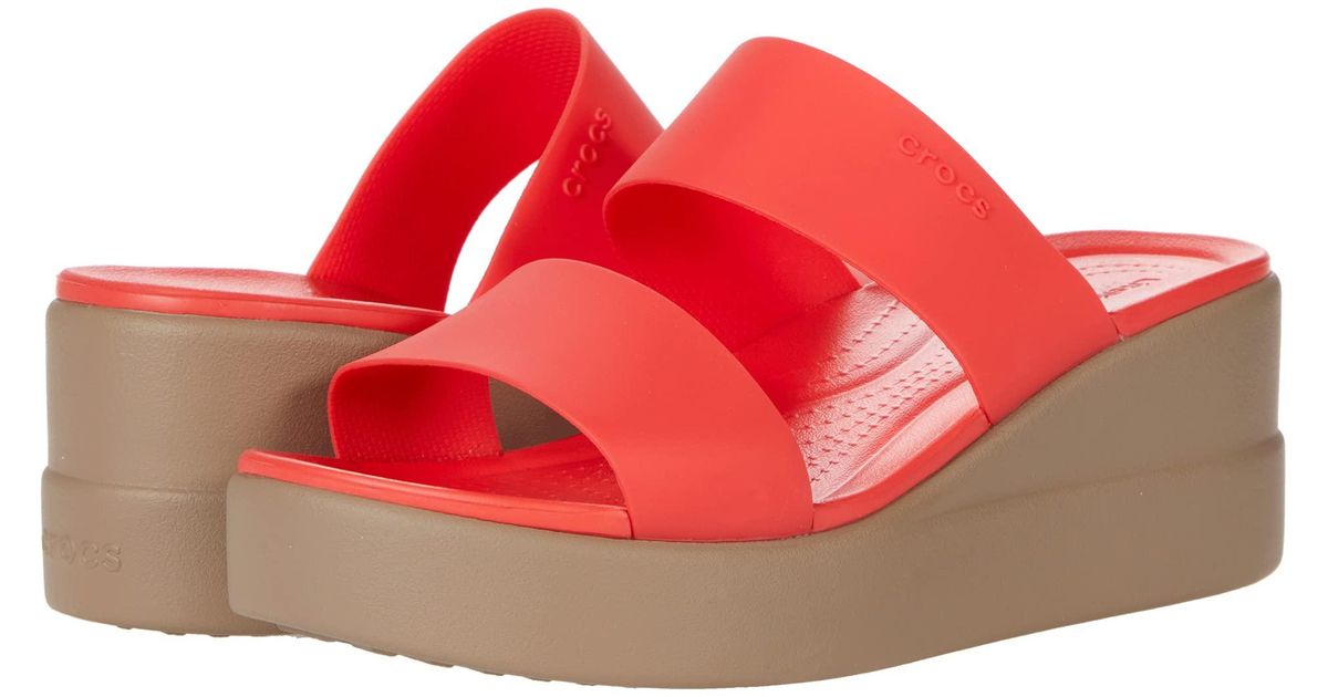 Crocs™ Brooklyn Mid Wedge in Red | Lyst