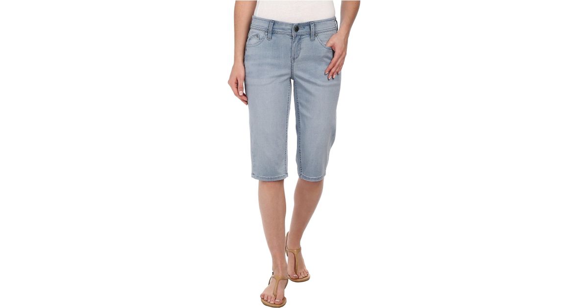 Tommy Bahama Afton Clam Digger in Blue 