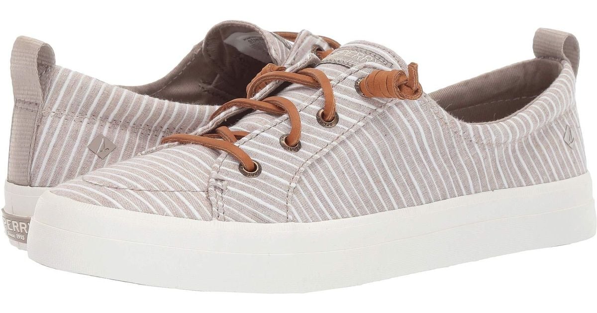 women's crest vibe chambray stripe sneaker