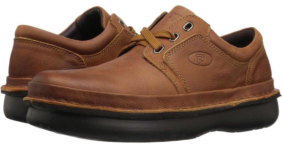 propet men's village walker mid