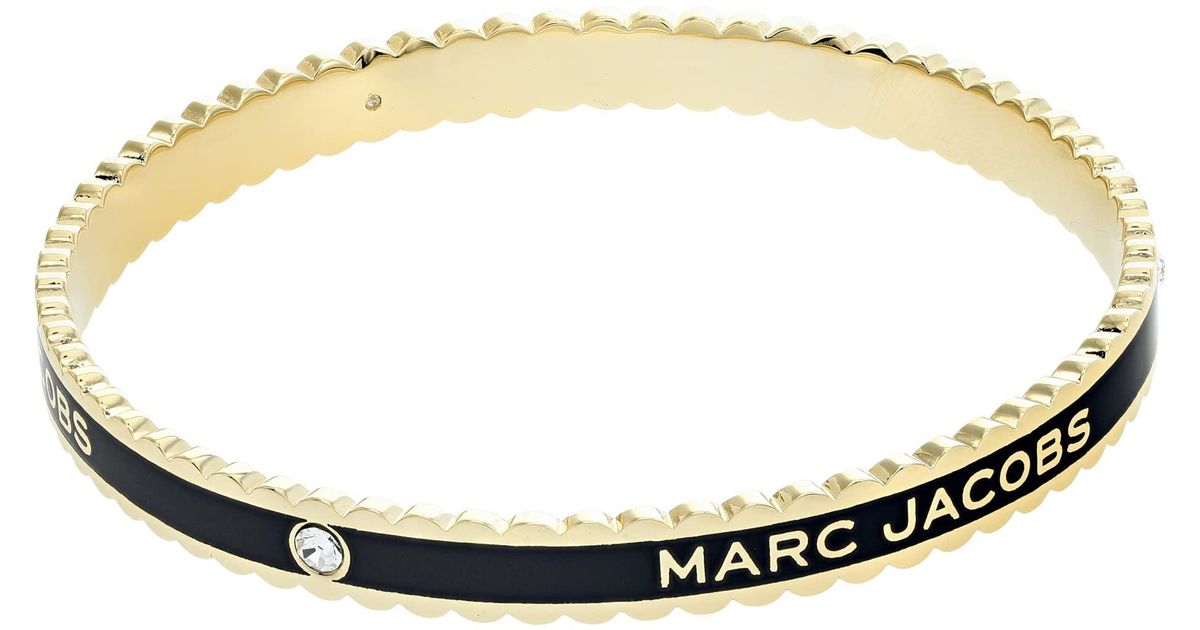 Marc Jacobs The Medallion Scalloped Bangle in Gold (Metallic) | Lyst