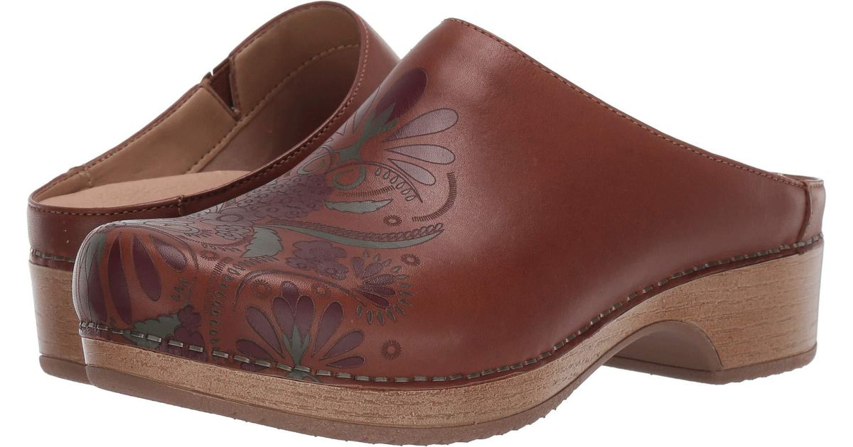 dansko brenda clog