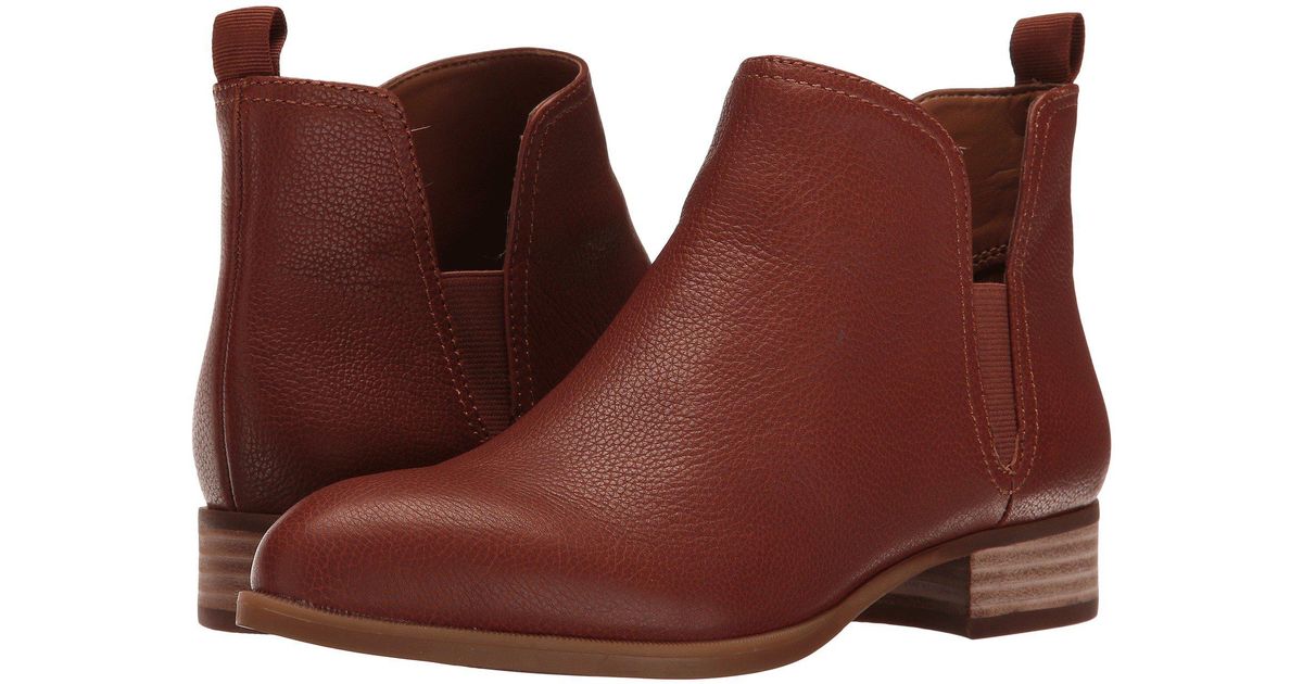 nine west nesrin casual bootie