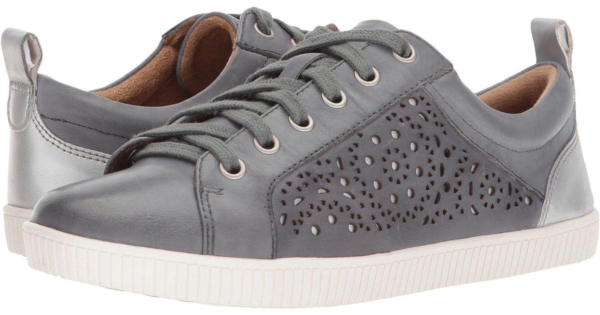 earth tangor sneaker