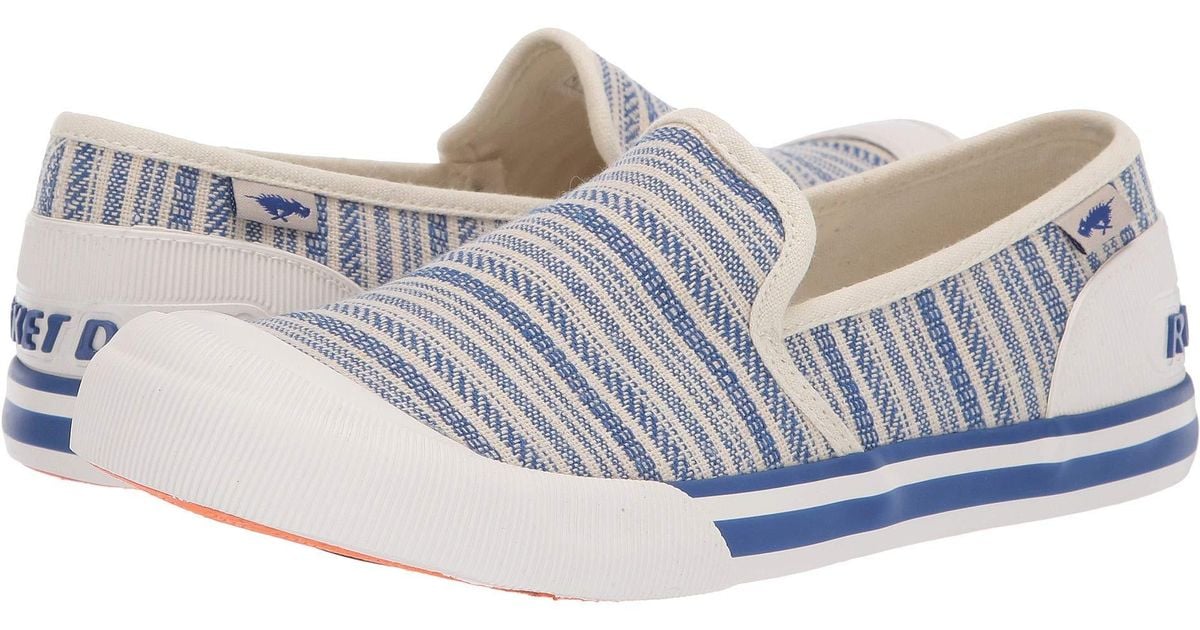 rocket dog slip on pumps