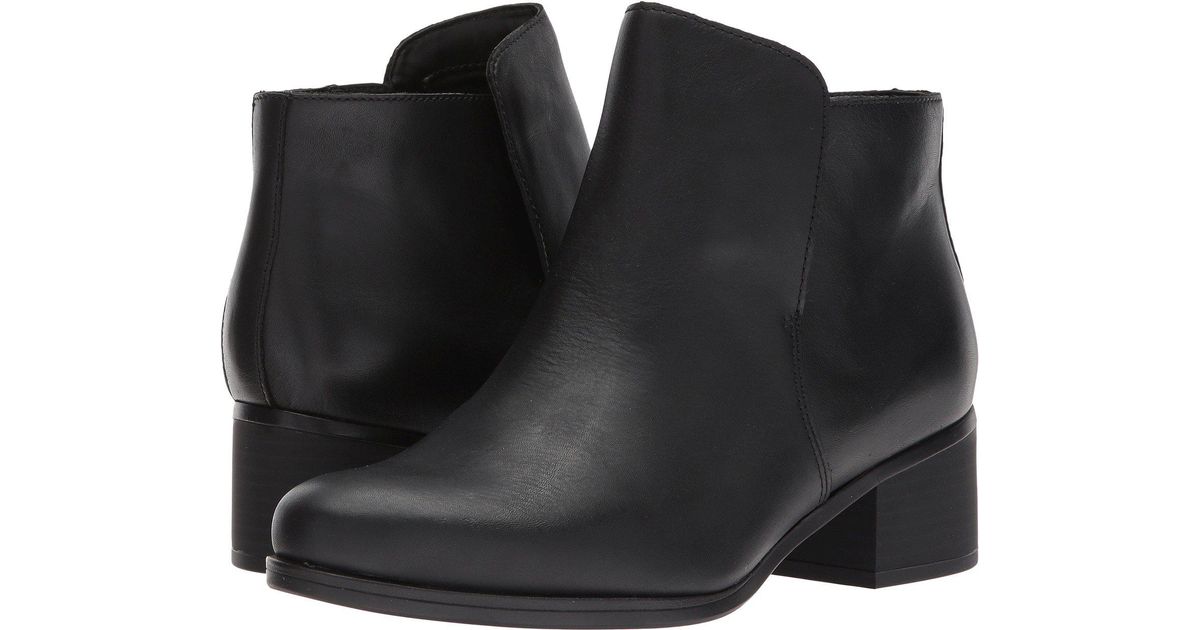 naturalizer waterproof boots