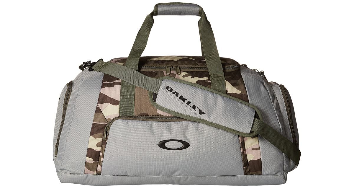oakley gym to street duffel