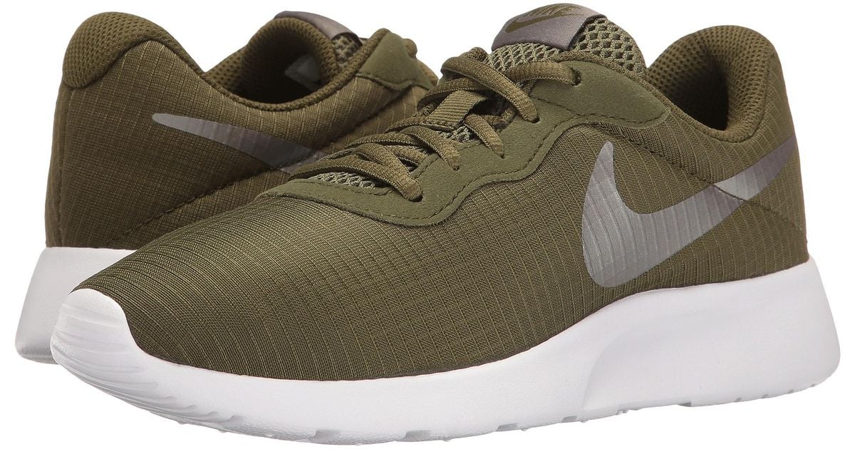 nike tanjun green mens