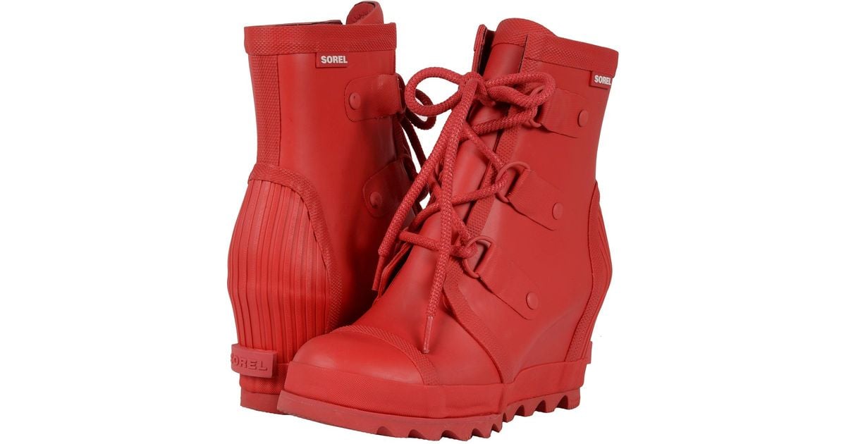 Sorel Joan Rain Wedge in Red | Lyst