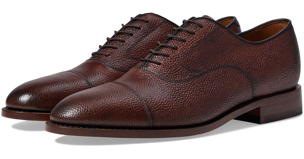 Johnston & Murphy Melton Cap Toe cocok untuk tampilan bisnis formal modern