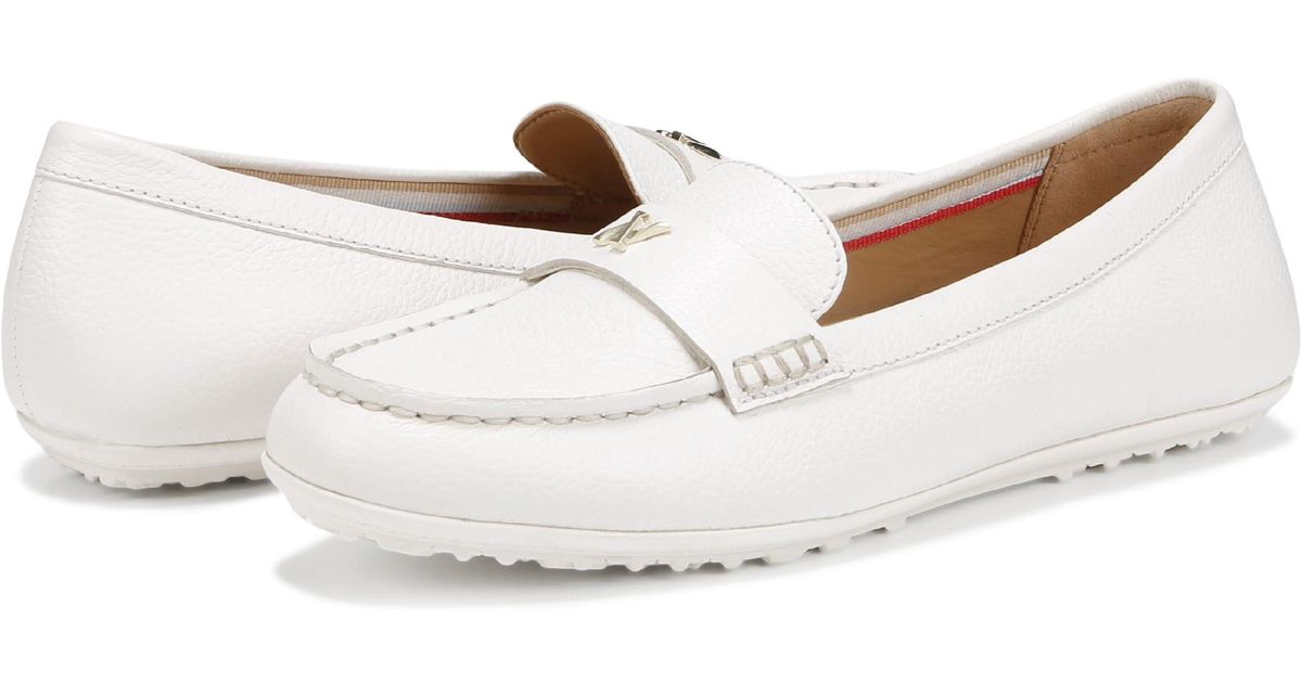 naturalizer evie pump