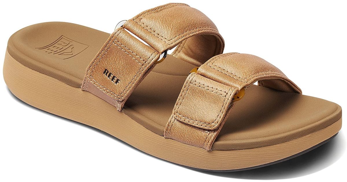 Reef Cushion Cloud Roa in Brown Lyst