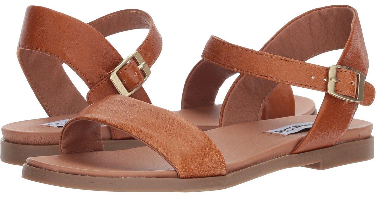 dina sandal