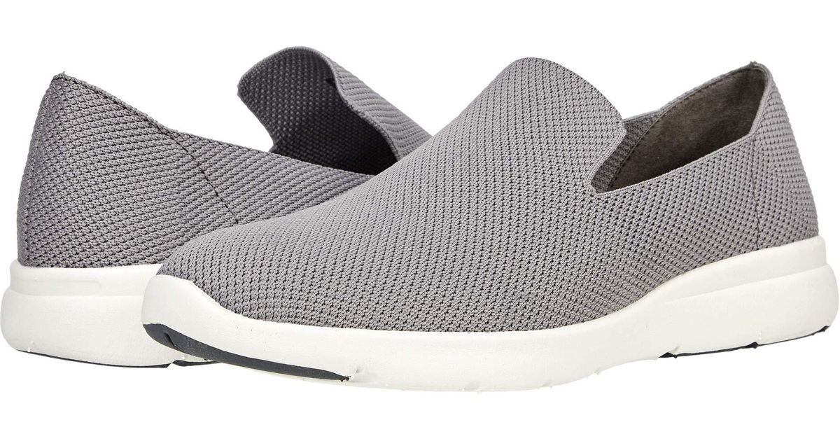 steve madden grey flats