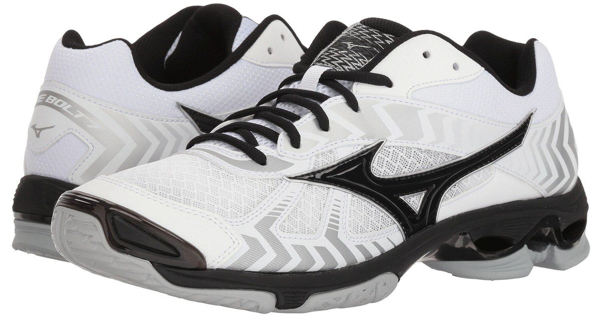 mizuno wave bolt 8