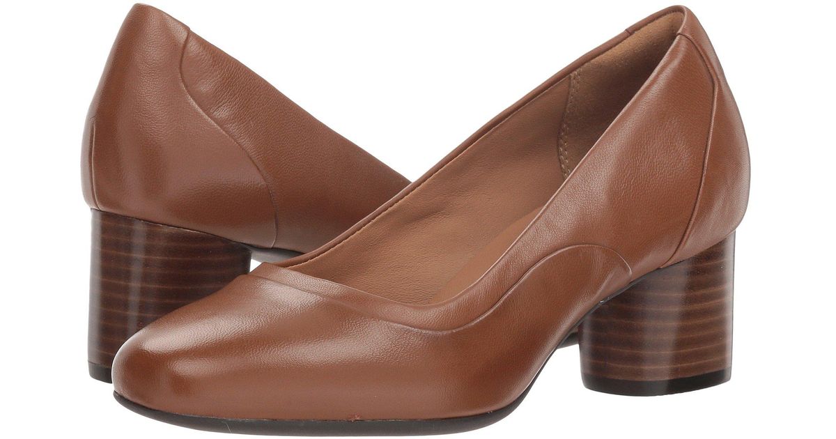 un cosmo strap clarks