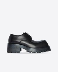Scarpe stringate da uomo di Balenciaga a partire da 420 €