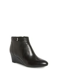 naturalizer wedge boots