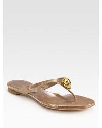 Alexander McQueen | Pink Metallic Leather Skull Thong Sandals | Lyst