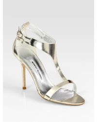 Manolo Blahnik | Metallic Patent Leather T-strap Sandals | Lyst