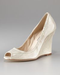 vera wang wedge booties