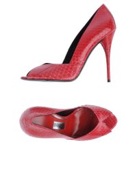 red pumps open toe