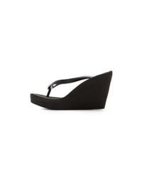 juicy couture flip flops black