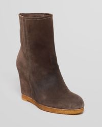 stuart weitzman wedge boots